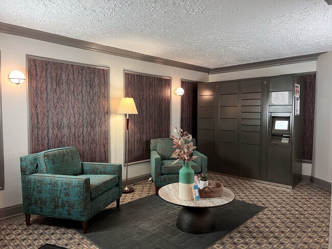 Photo - Campus Court Apartments