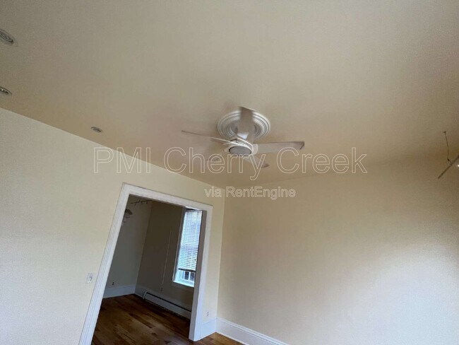 Photo - 2545 Stout St