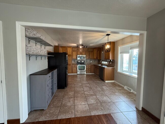 Photo - 124 Riverview B