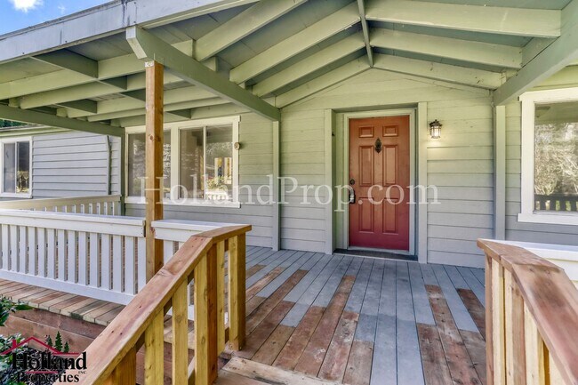 Photo - Lovely 3 bedroom 2 bathroom home in Beavercreek! Enjoy the Comfort, Serenity and Great Space!