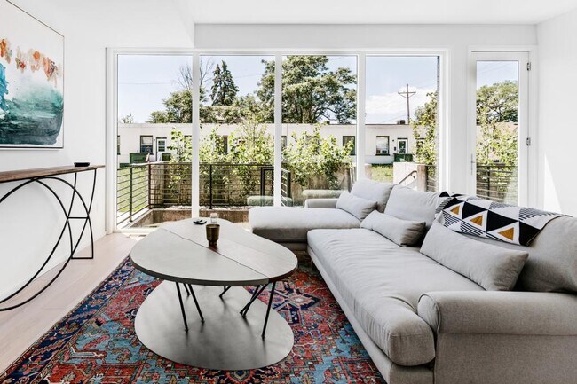 Photo - 1821 E 38th Ave