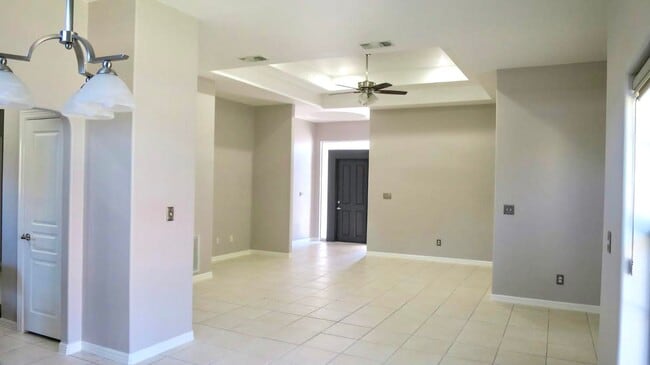 Photo - 4704 Date Palm Ave