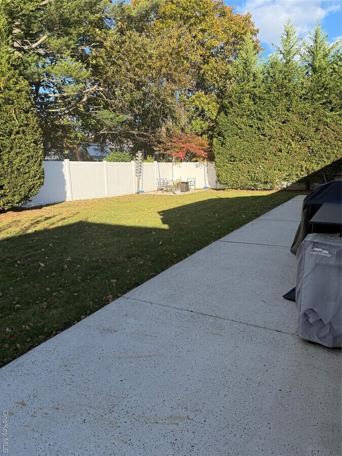 Photo - 15 Garfield Ave