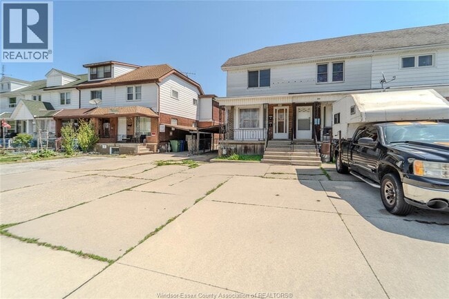 Photo - 1124 Mercer St