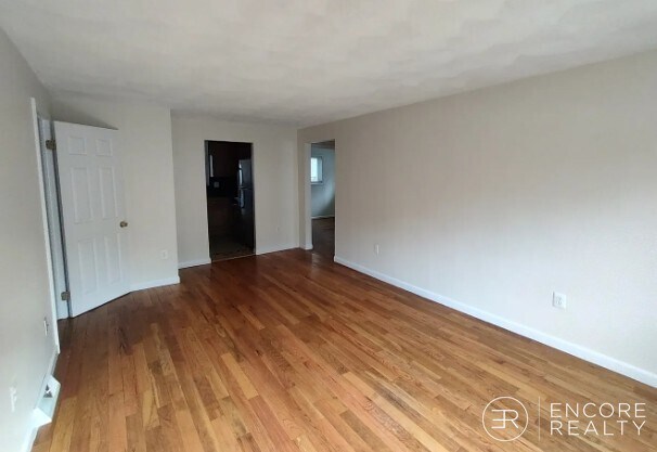 25 Oxford Cir