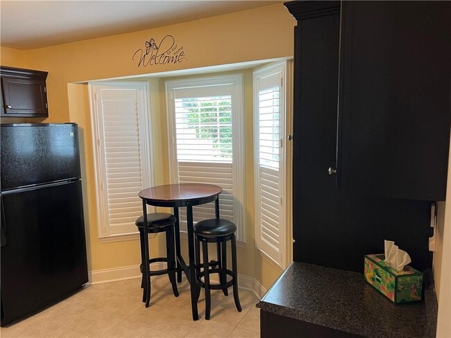 1100 Country Club Pl