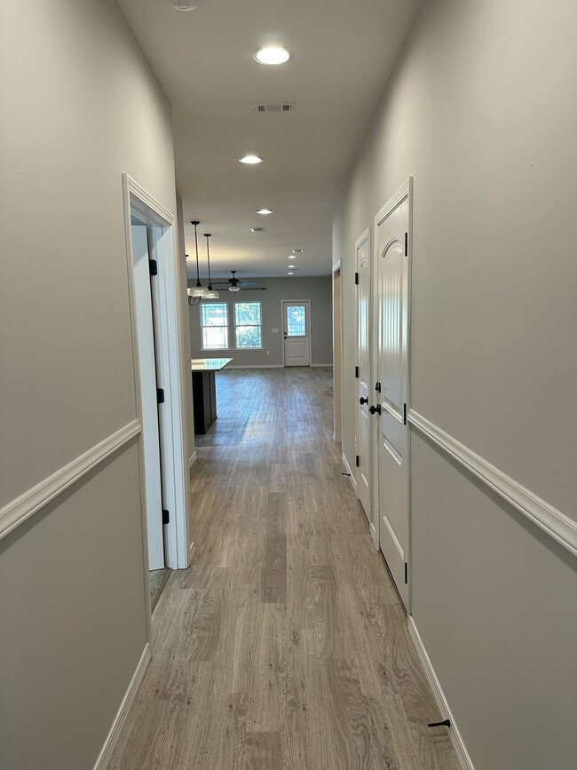 Photo - 202 Spencer Pl