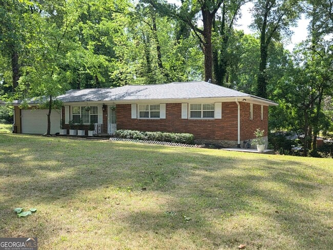 Building Photo - 3596 Indian Rock Rd SW