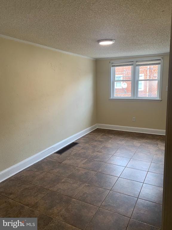 Photo - 1367 Edgehill Rd