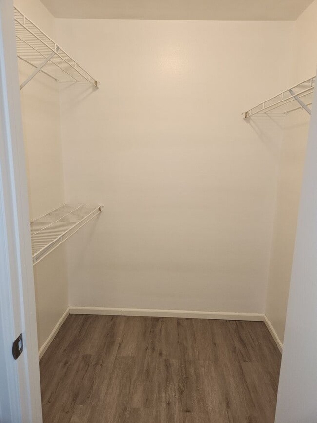 Photo - Ridgeview @ Stetson Hills- Newly remodeled 3 bedroom