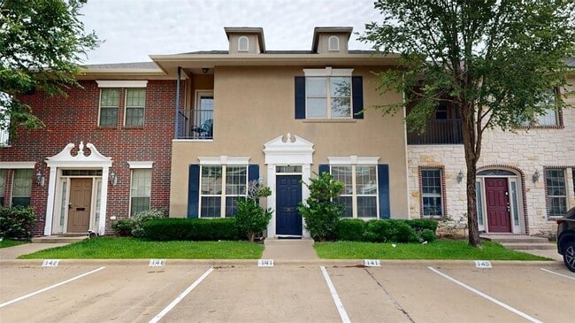 Building Photo - 141 Forest Dr Loop