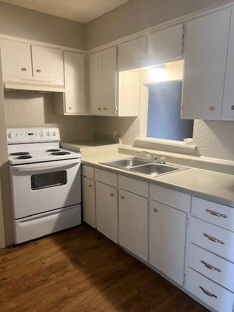 Camden Apartments and Townhomes