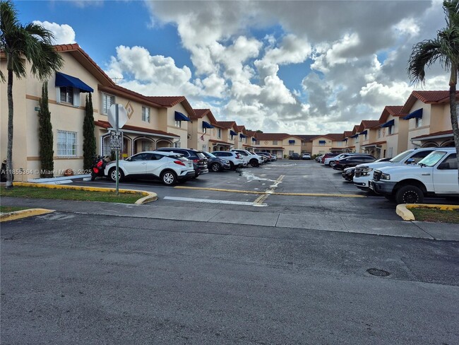 Photo - 2246 W 74th St Unit 201-10