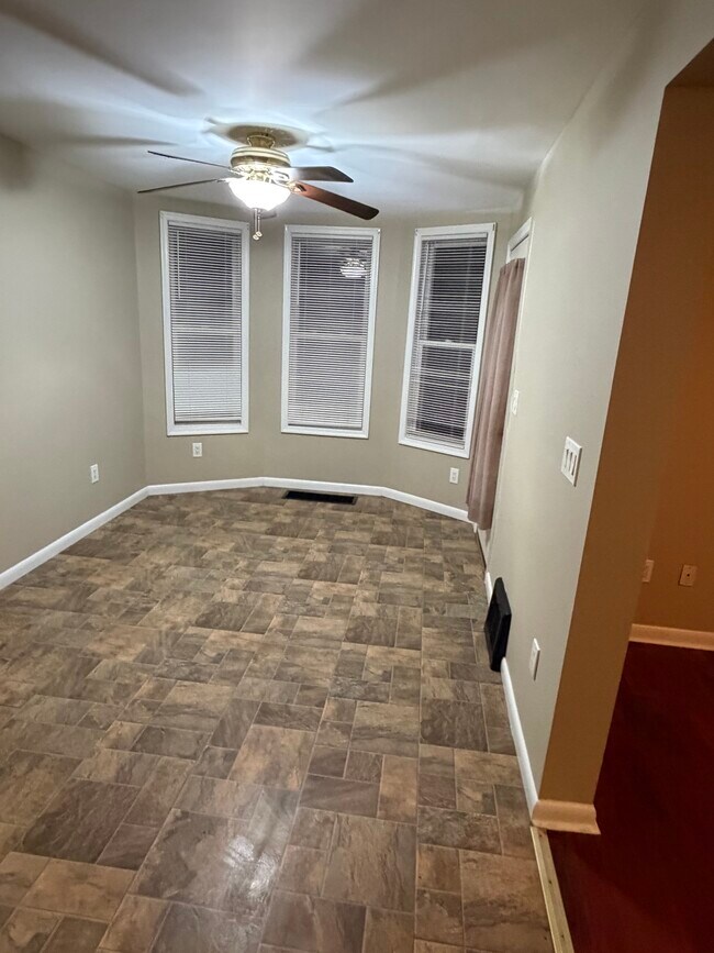 Photo - 1017 Pine St