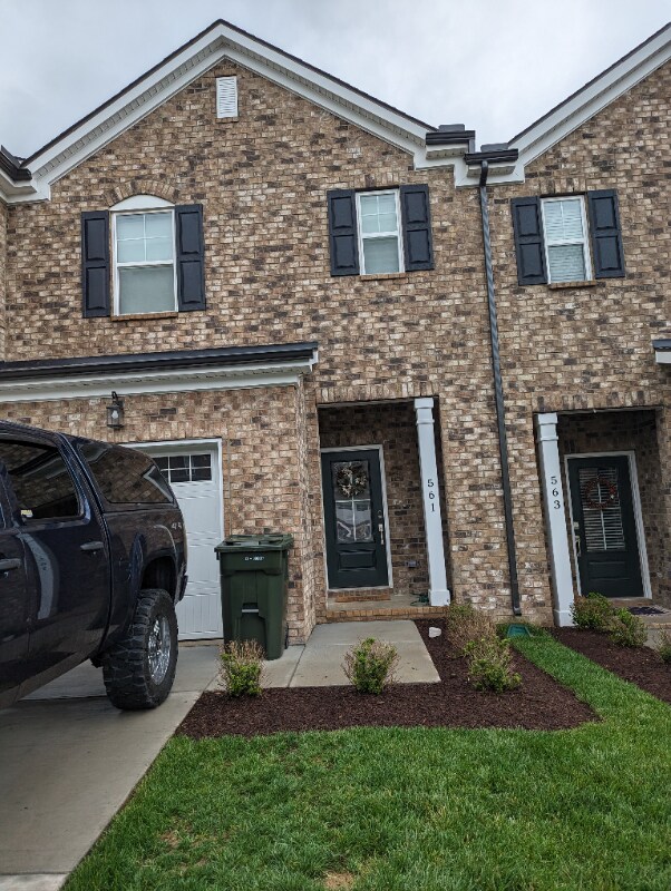 561 Becks Pl Townhome Townhome Rental in Gallatin TN