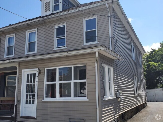 Building Photo - This half twin is Wilson Boro school district Rental