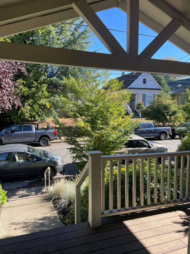 Photo - Single family, 3 bedroom, 1.5 bath home ju...