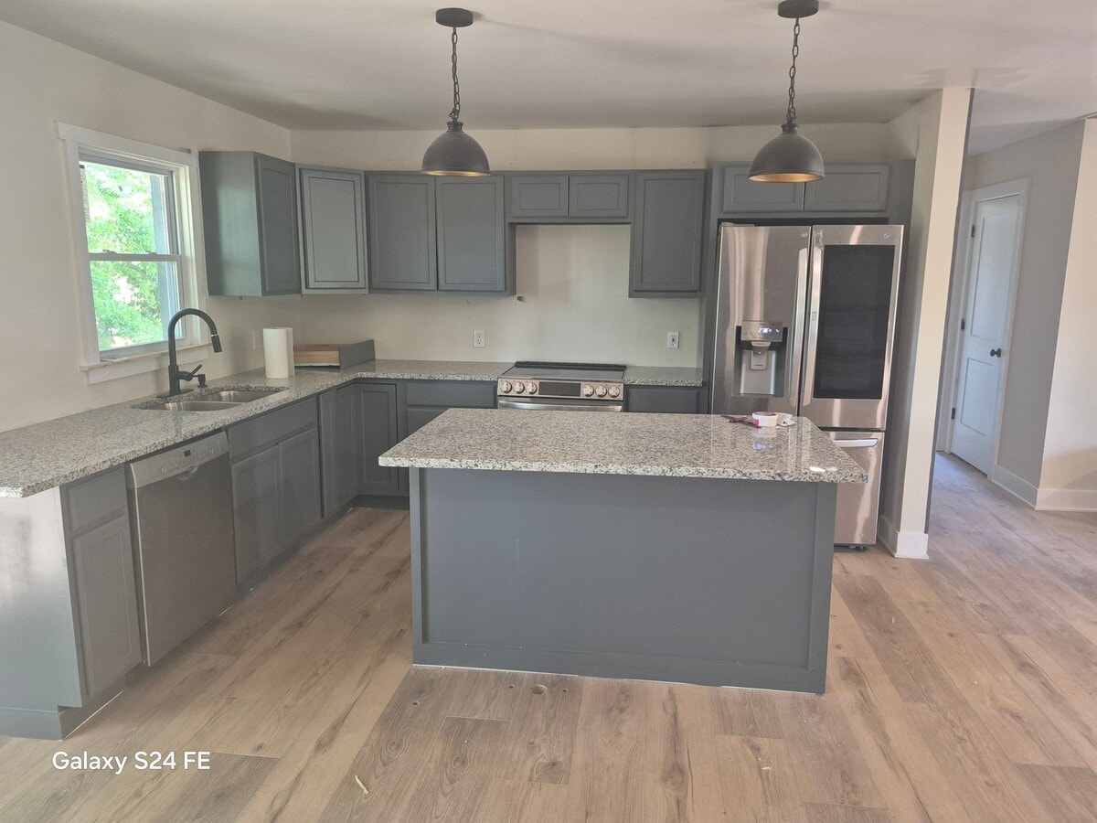 Photo - 120 N Williams St