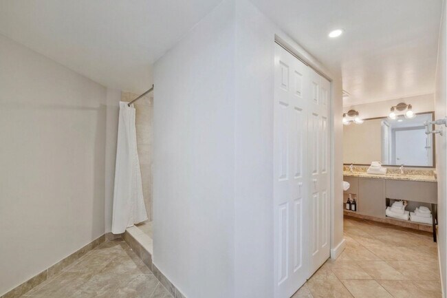 1111 30th St NW Unit SI ID1562779P