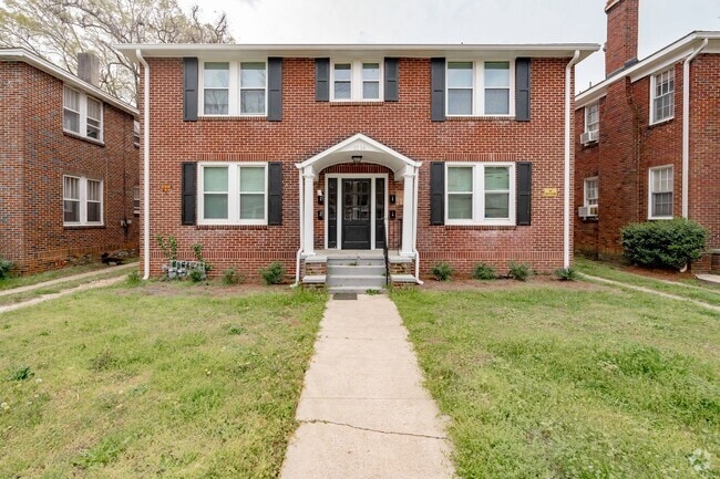 Building Photo - Charming 1 Bedroom Apartment - Section 8 A... Unit 1034 Kinard Court 2