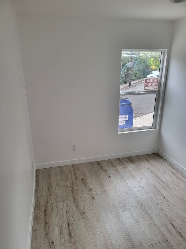 Building Photo - 3501 Dahlia Ave Rental