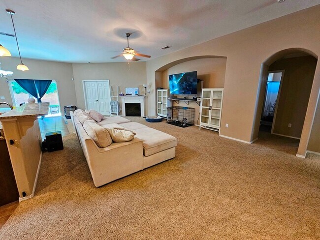 Photo - Spacious Golf Course Area Home with 4 Bedr...