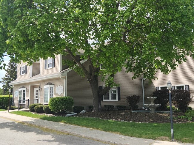 Photo - W156N11357 Pilgrim Rd Unit Condo