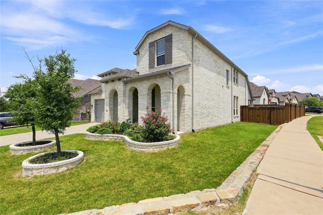 2410 Doncaster Dr