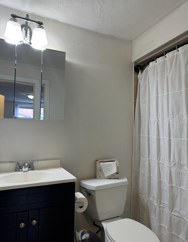 Photo - 145 Endicott St Unidad 10