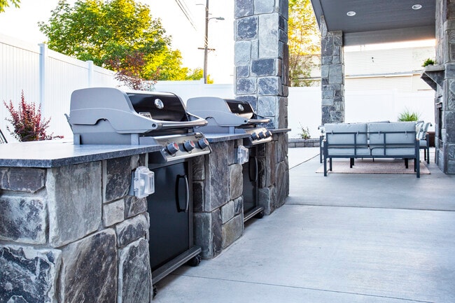 Grills and Seating Area - Cameo Flats