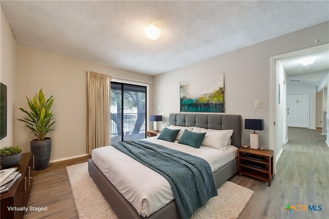 Photo - 1202 Thorpe Ln Unit 216