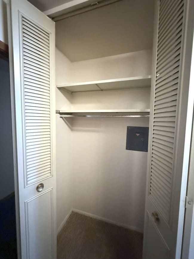 Fleur de Lis Apartments
