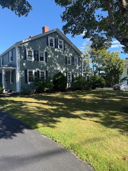 22 School St