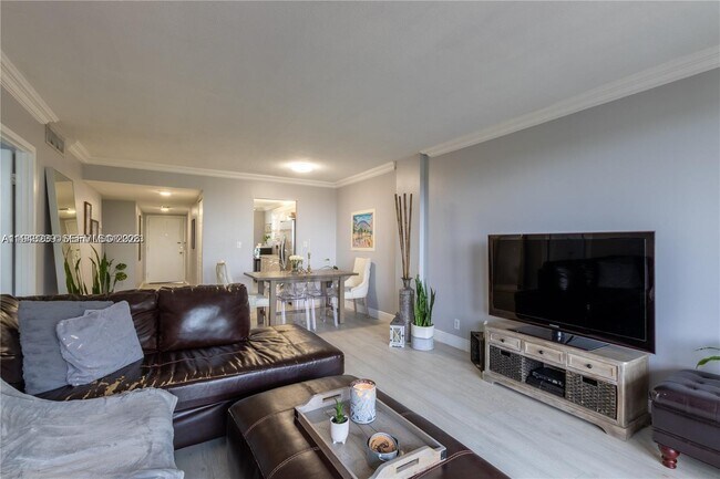 Photo - 250 Jacaranda Dr Unit 506