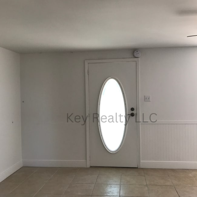 Photo - 8197 U. S. Hwy 71