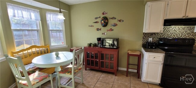 Photo - 8 Wyckfield Ct