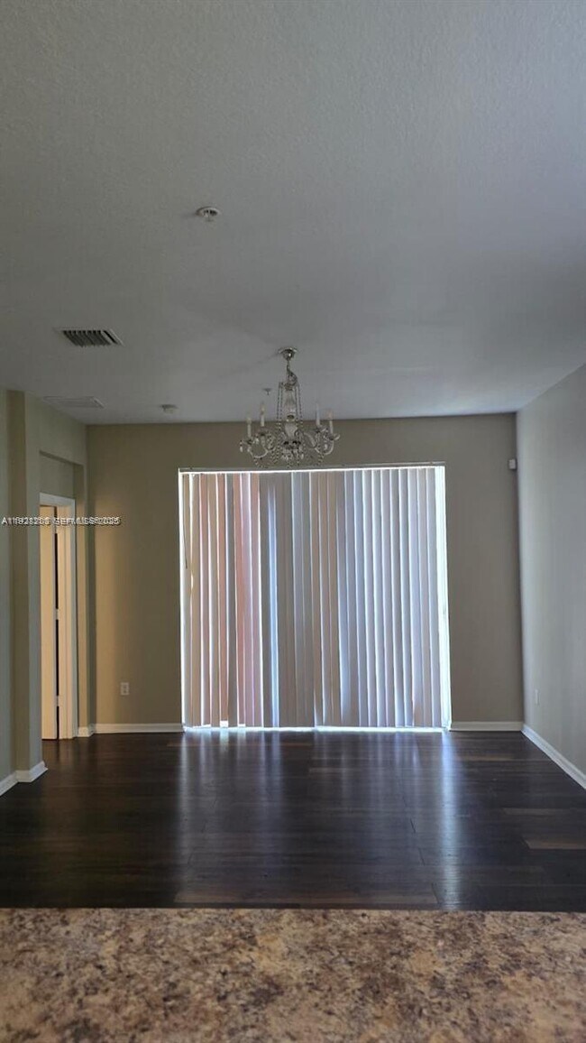 Photo - 2002 Freeport Dr Unit 4108