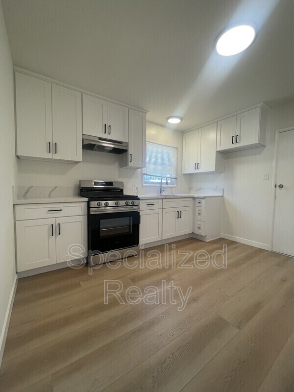 500 Hill Dr