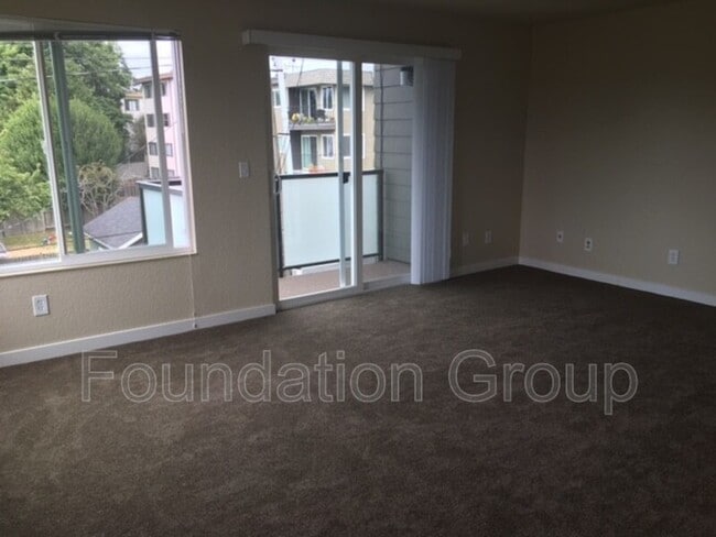 Photo - 2405 NW 65th St