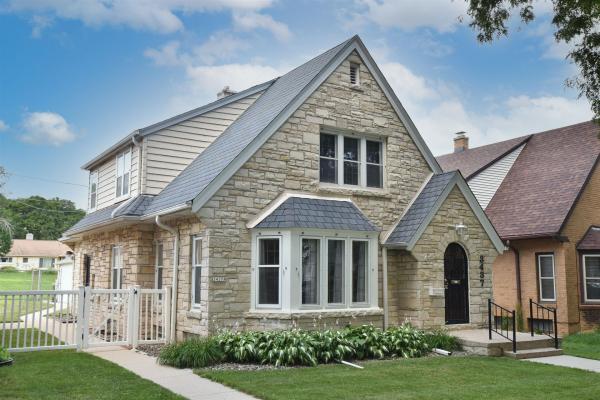 Building Photo - 3437 N 46th St Unit A-Upper