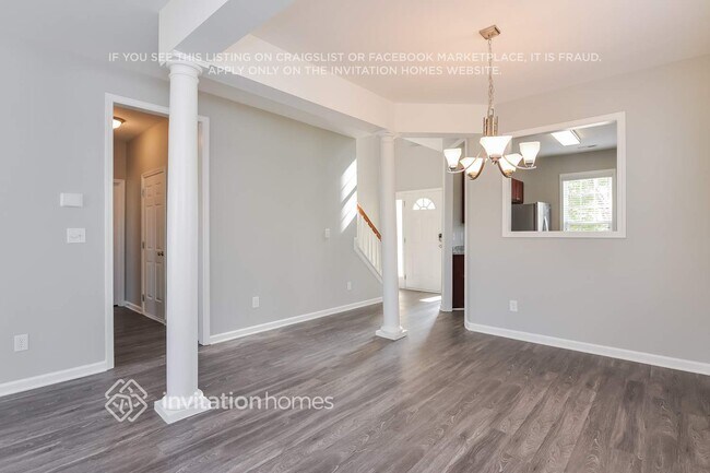 213 Haywood Ln