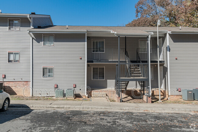 Building Photo - 1607 14th Ave E Unit Apt 39