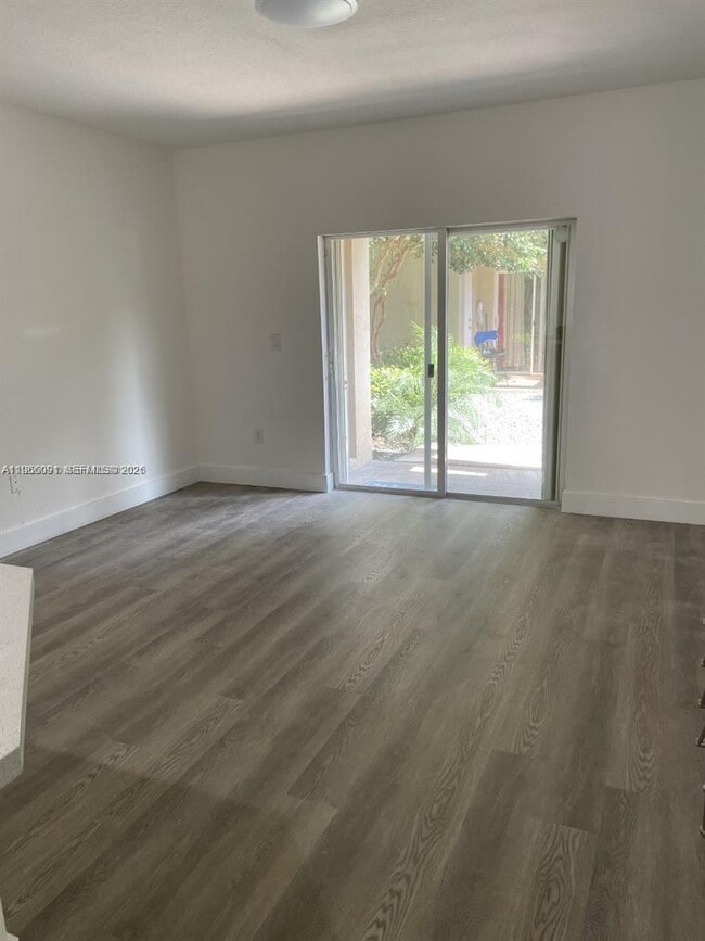 Photo - 5725 NW 114th Path Unidad 106