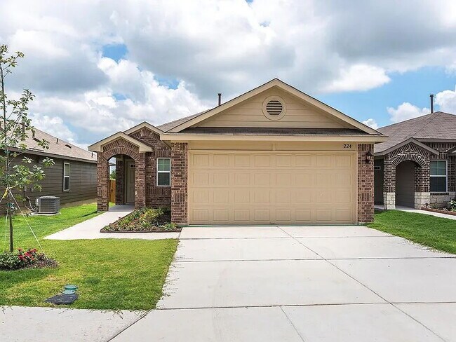 Photo - "Charming 3-Bedroom Home with 2 Full Baths in Idyllic San Marcos Location!"