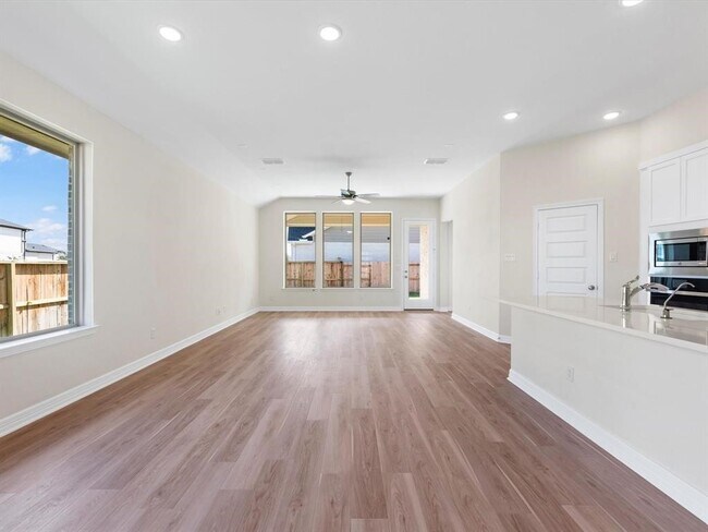 Photo - 4203 Chloe Ridge Ln