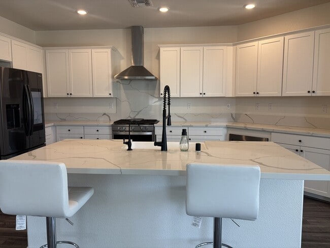 Photo - Beautiful 3 Bedroom 2 Bathroom Home