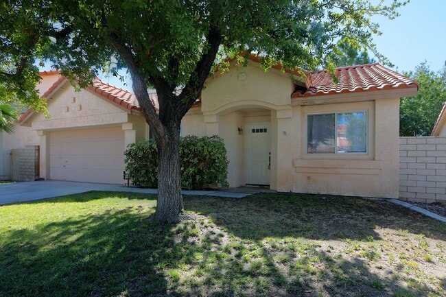 Building Photo - 1521 Desert Ridge Ave Rental