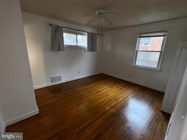 Photo - 10502 Glenhaven Dr