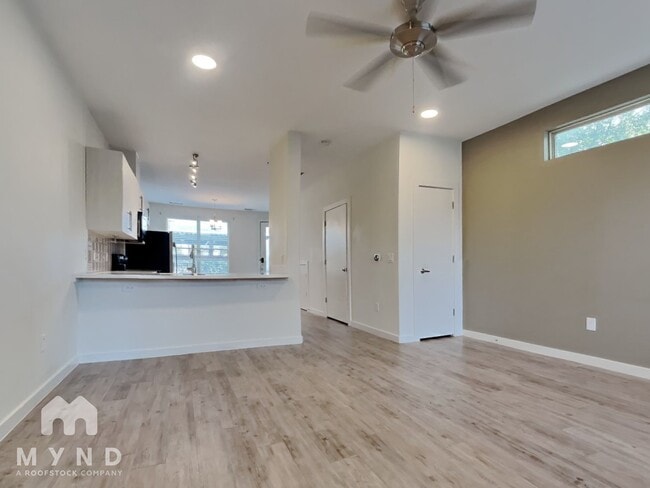 Photo - 7805 Cooper Ln