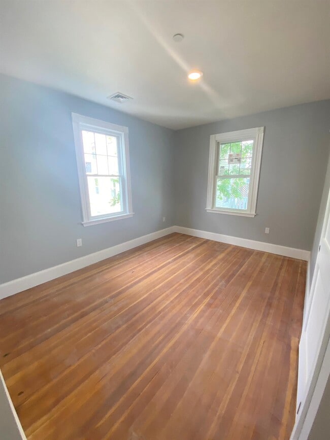 Photo - 32 Putnam Ave Unit 2